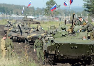 Rusia Gelar Simulasi Perang dengan Tank Dekat Ukraina