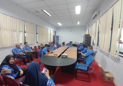 Evaluasi Kinerja Sekretariat, Sekwan DPRD Kota Kotamobagu Gelar Rapat