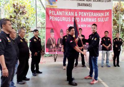 Paulus Ogi Mandagi Dilantik Ketua DPD Barmas Sulut, Jenly Kawilarang : Kita Saling Bersinergi