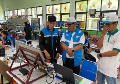 Dukung Inovasi dan Keberlanjutan Energi Bersih, PLN UID Suluttenggo Gelar Pelatihan Green Energy di Sekolah Kejuruan Kota Palu