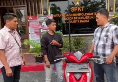 Berkat Polsek Kebon Jeruk, Ari Widiyanto Sambut Tahun Baru dengan Kembalinya Motor Kesayangan